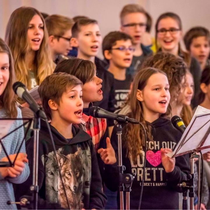 KINDERBAND--TEENIEBAND